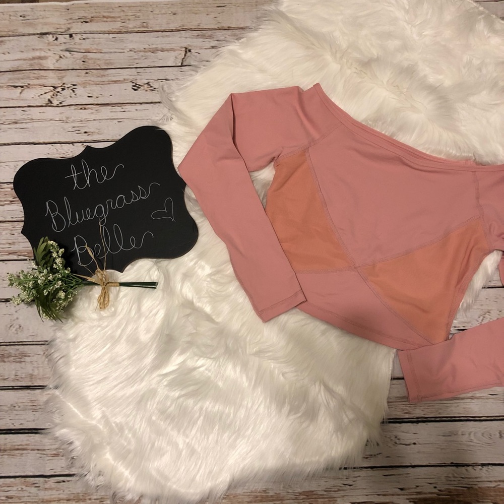 BuffBunny Cassandra Crop long sleeve workout top